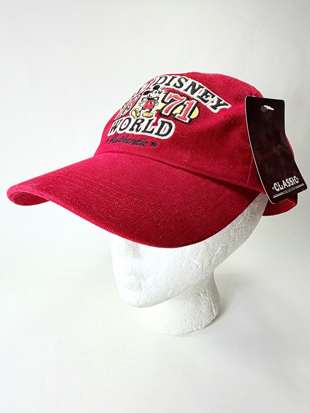 Disney World Red '71 Embroidered Baseball Leather Strap Closure Cap NWT